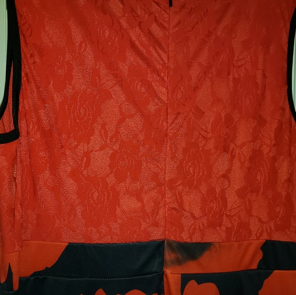 Dress - Picture 4 of 4